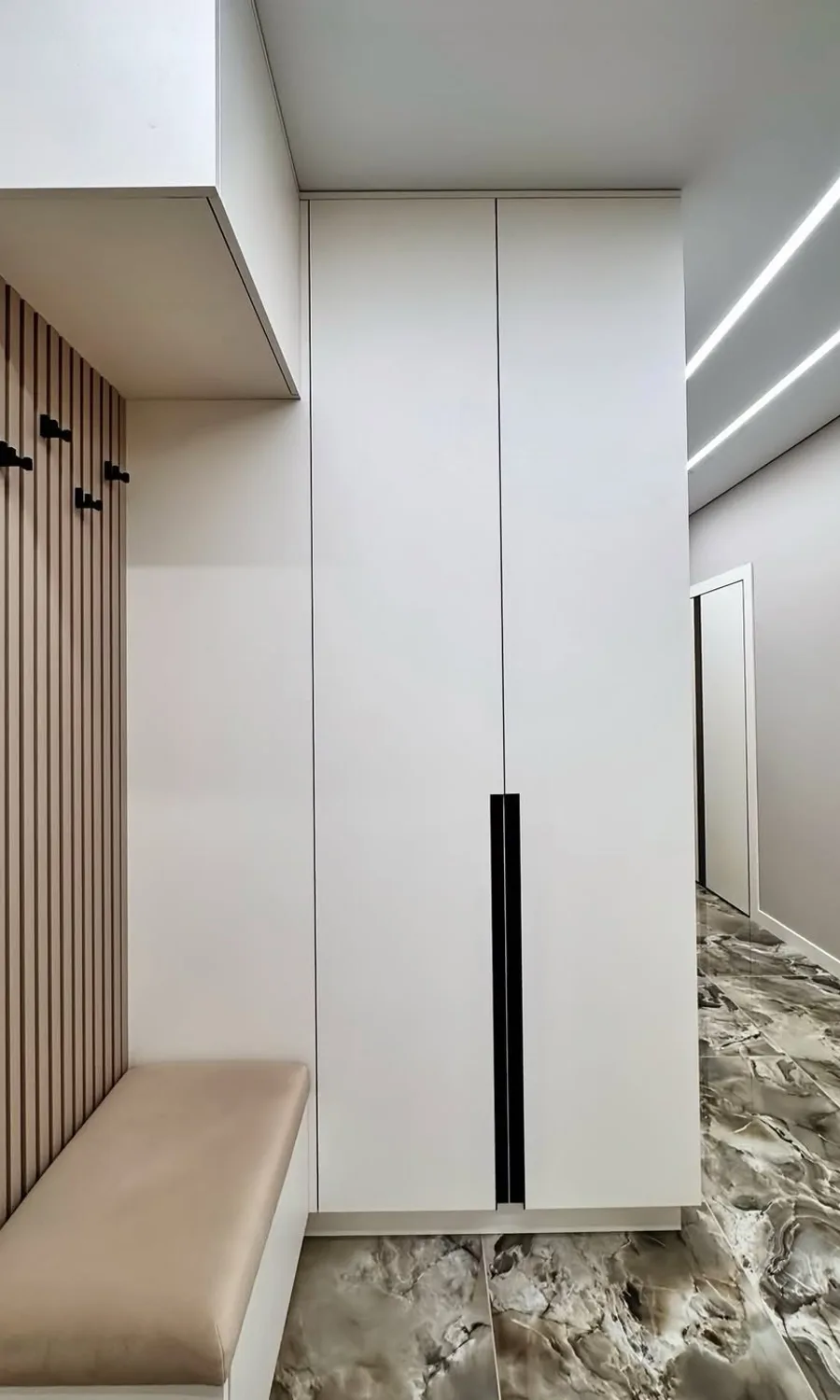 Прихожая с банкеткой «П -04» Прихожая с банкеткой «П -04»