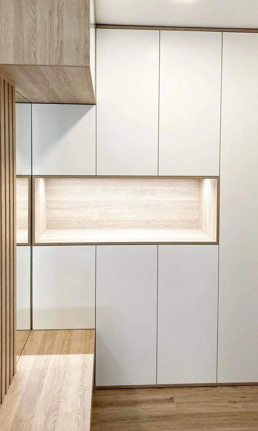 Прихожая с зеркалом «П -07» Прихожая с зеркалом «П -07»