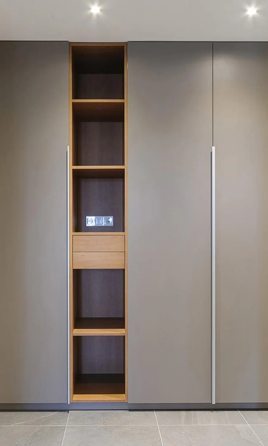 Шкаф распашной с подсветкой «М -05»